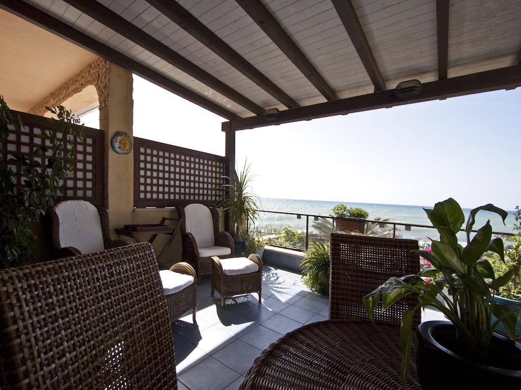 Terrazza A Mare Corallo Marina di Ragusa Habitación foto